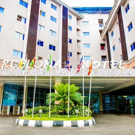 Barcelona Hotels, Abuja Mobushipe Dış mekan fotoğraf
