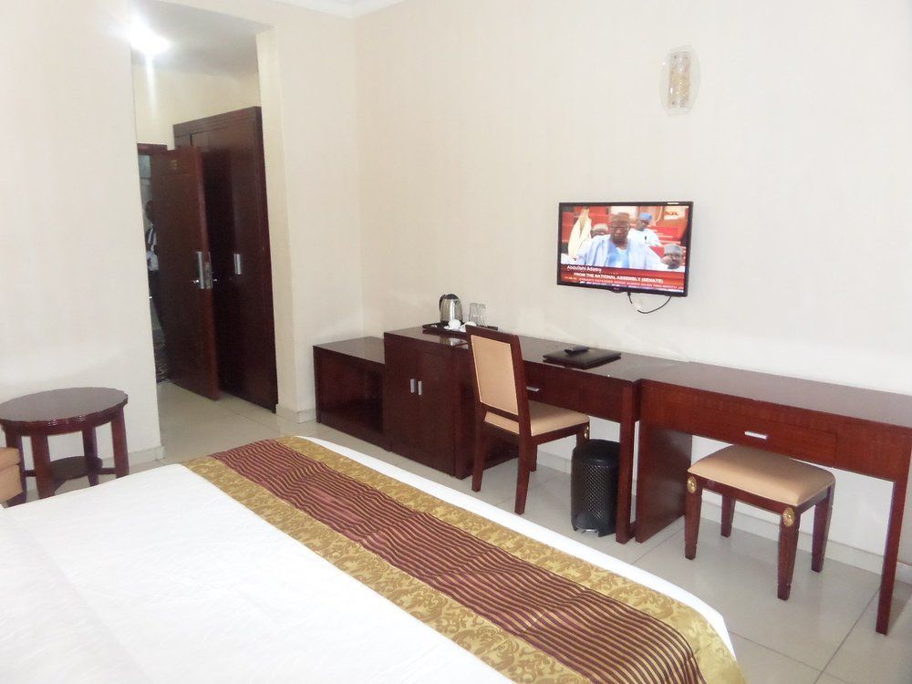 Barcelona Hotels, Abuja Mobushipe Dış mekan fotoğraf